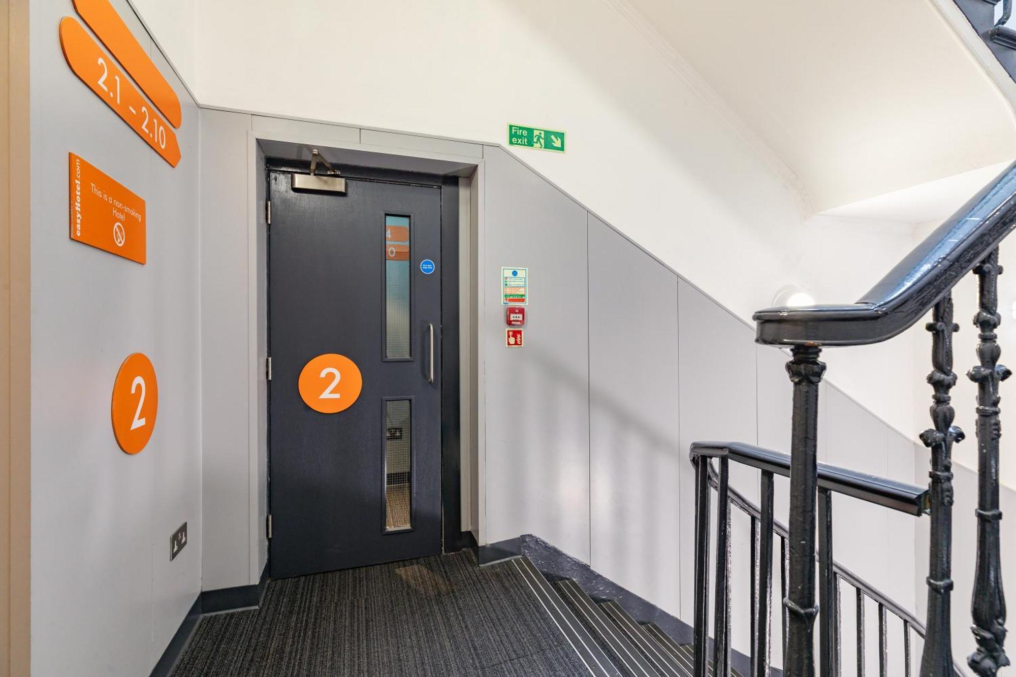 Easyhotel Эдинбург Экстерьер фото