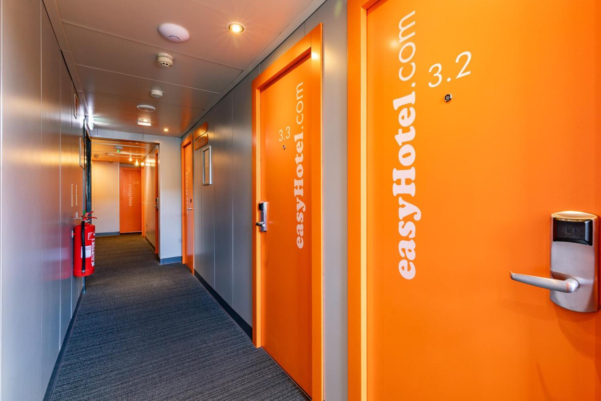 Easyhotel Эдинбург Экстерьер фото