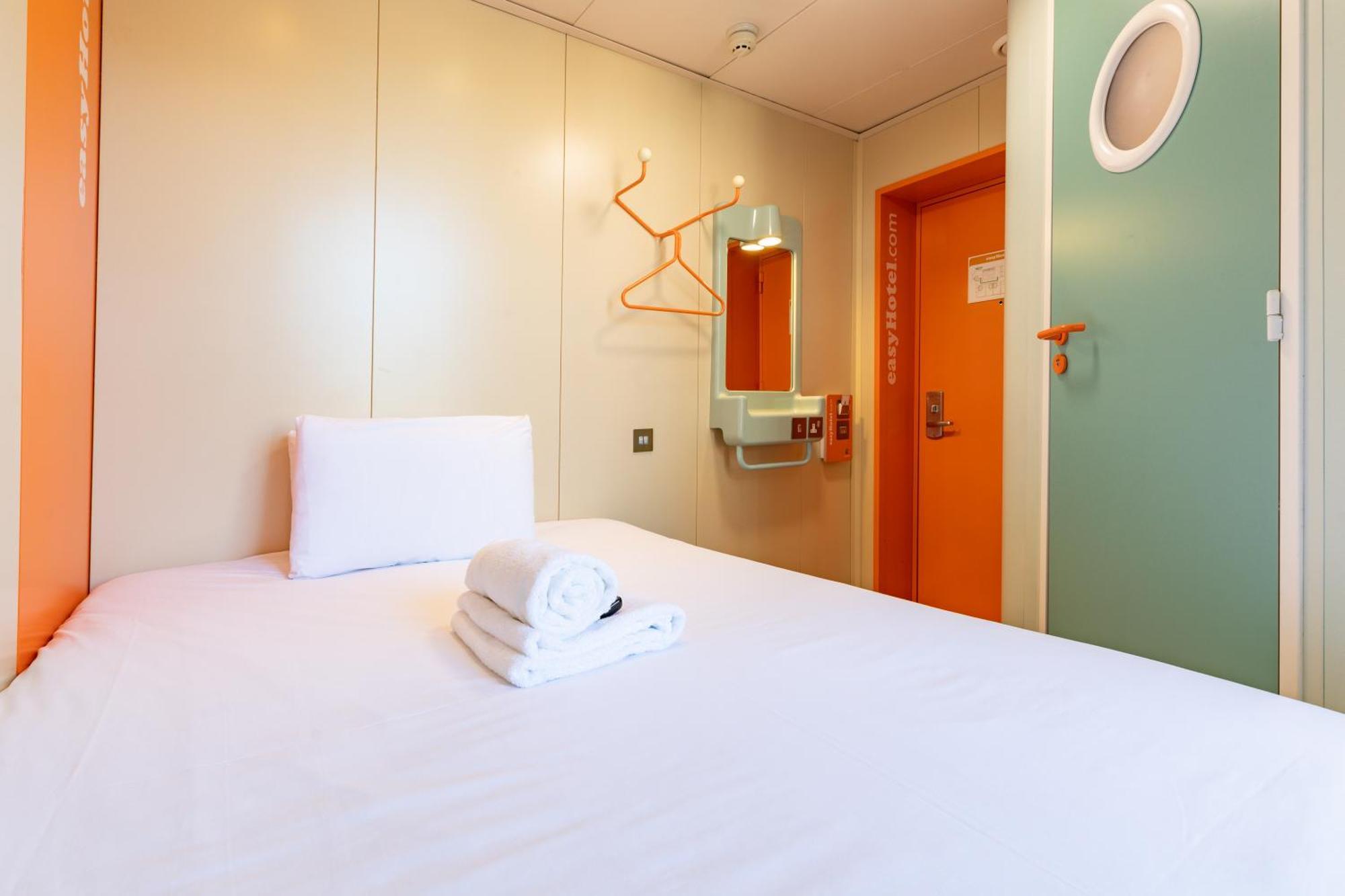 Easyhotel Эдинбург Экстерьер фото